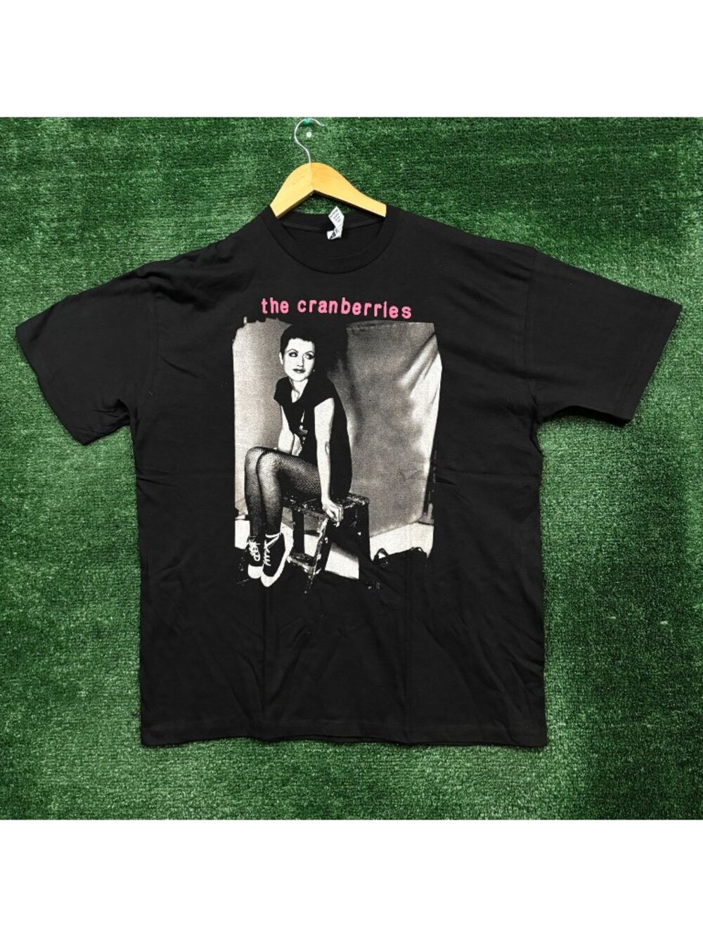 The Cranberries Remembering Dolores Rock Band T-Shirt Size Extra Large - Picture 1 of 4